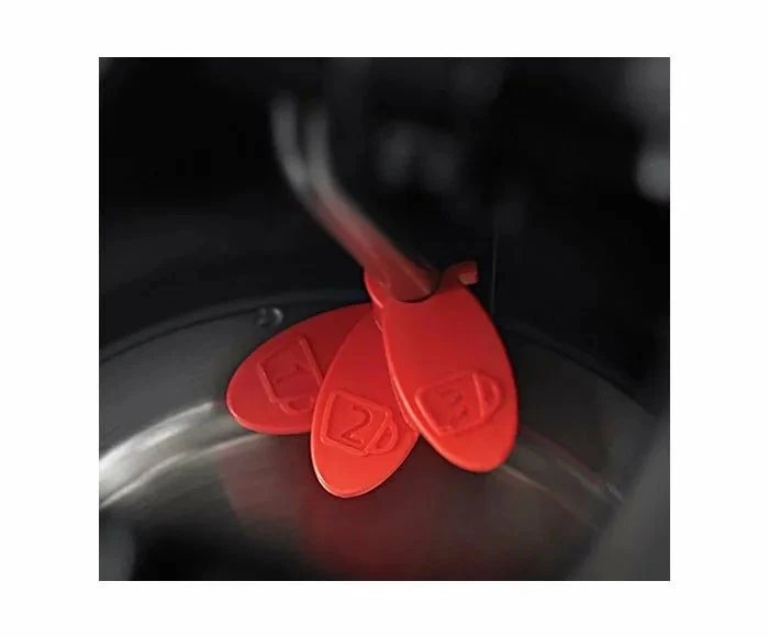 Russell Hobbs High Gloss 1.7L Rapid Boil Kettle - Black - Image 5