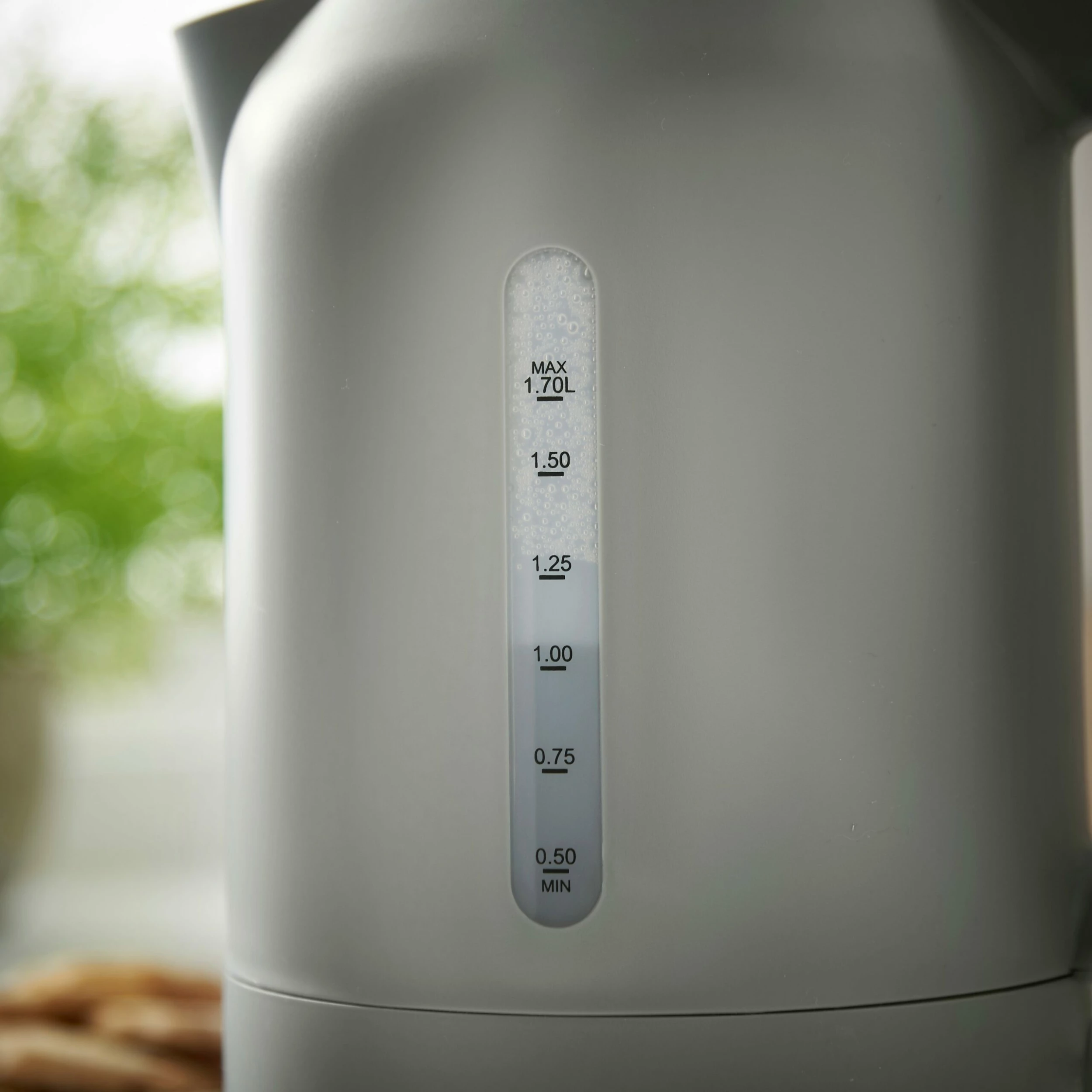 Lewis's Manhattan Jug Kettle 1.7L 3KW - Grey - Image 4