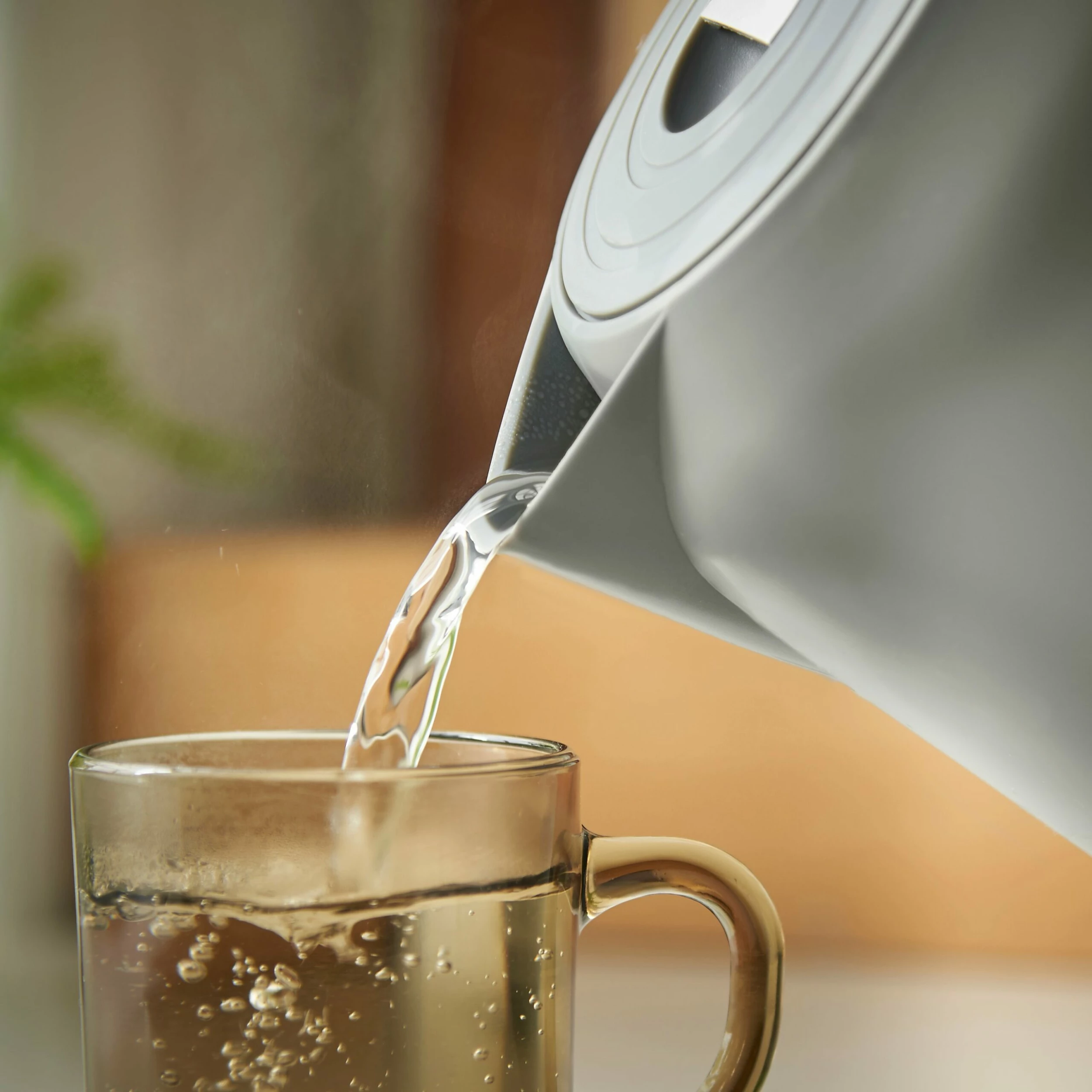 Lewis's Manhattan Jug Kettle 1.7L 3KW - Grey - Image 7