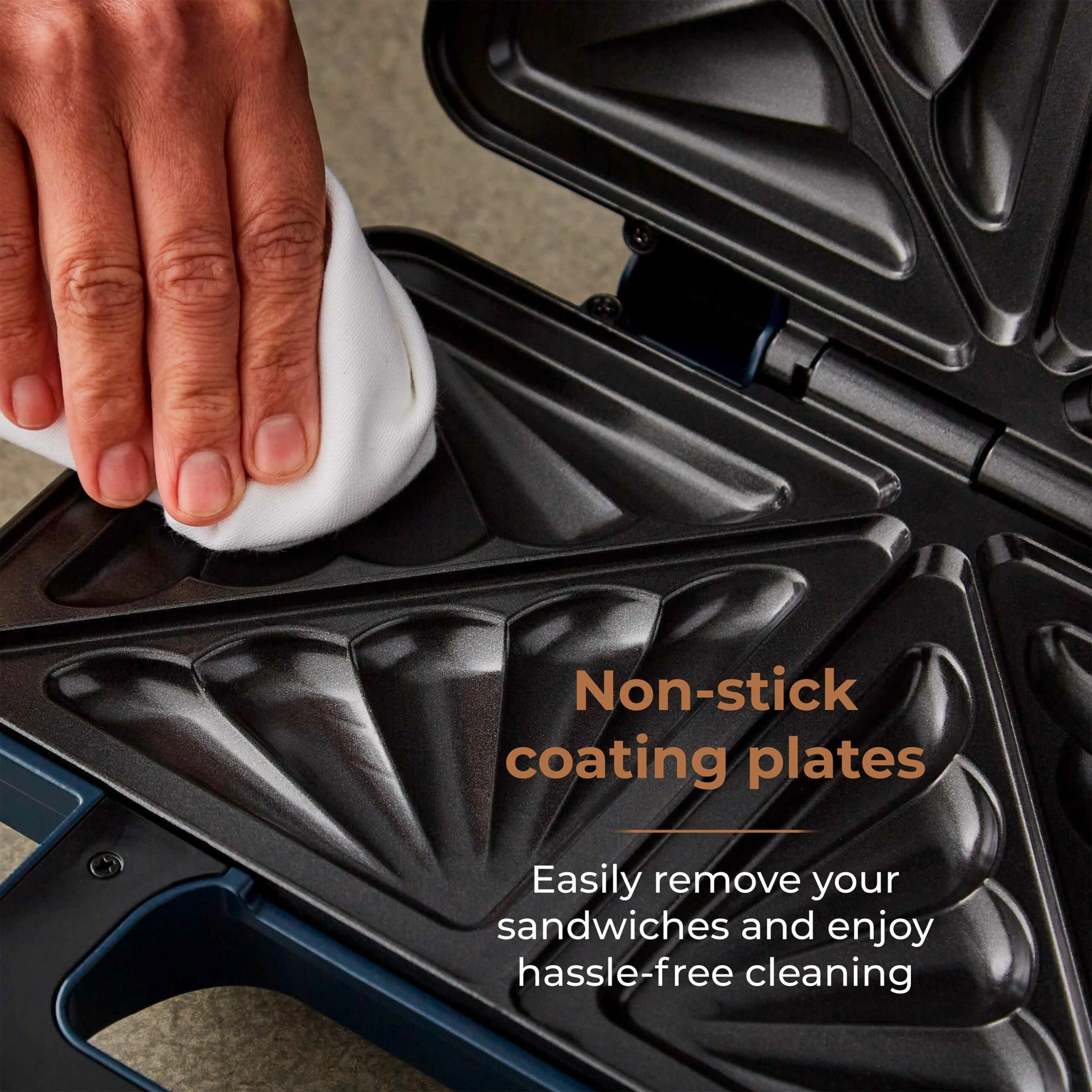 Tower Cavaletto 900W Sandwich Maker - Midnight Blue - Image 5