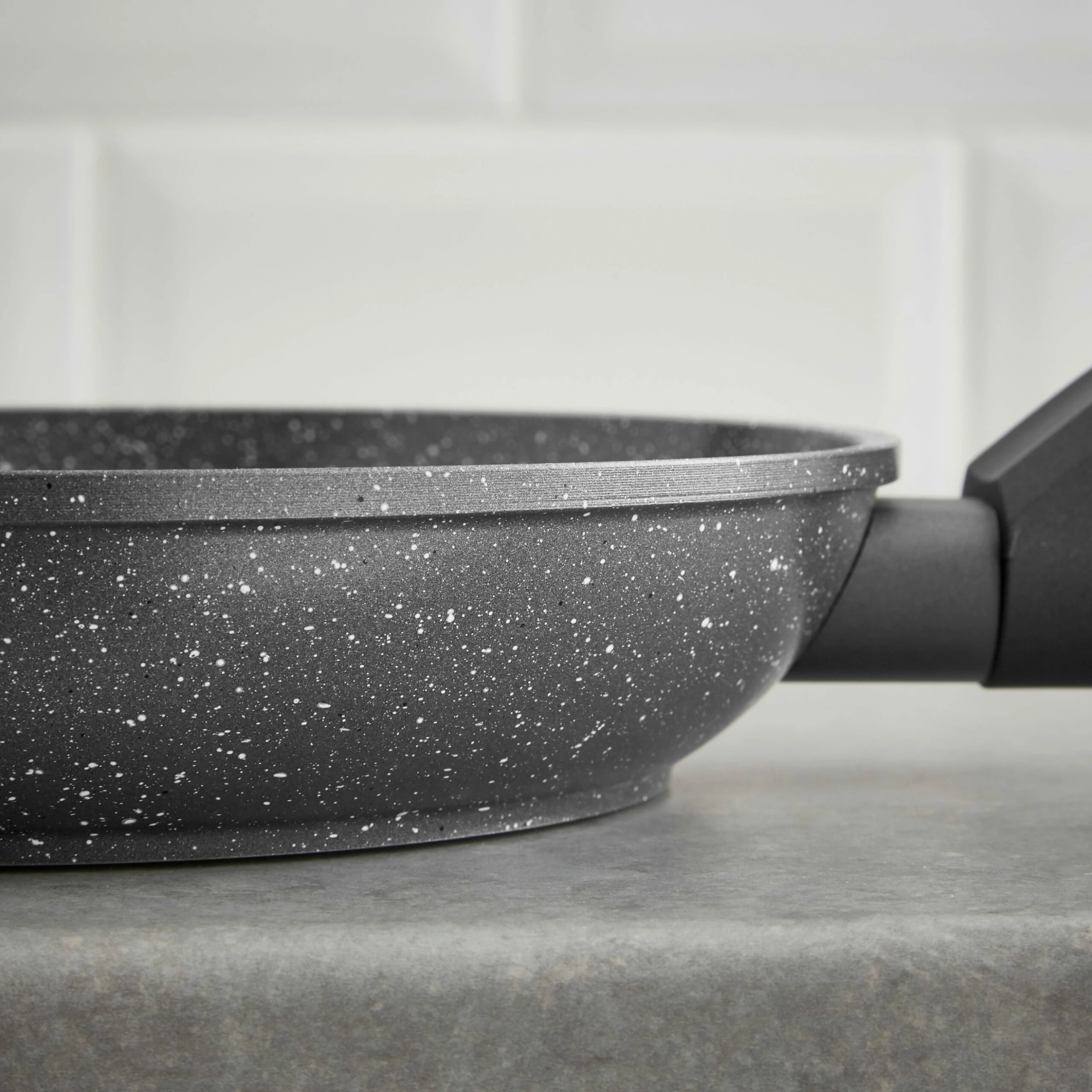 Tower Cerastone Forged Fry Pan - Image 4