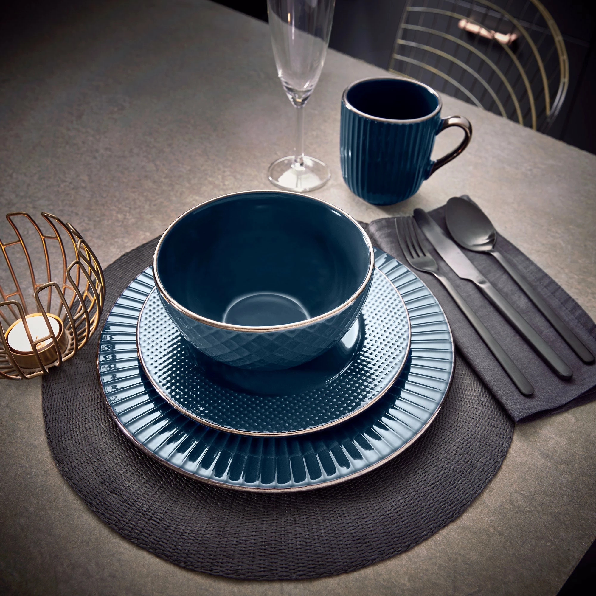 Tower Dinnerware Set 16 Piece - Blue - Image 2
